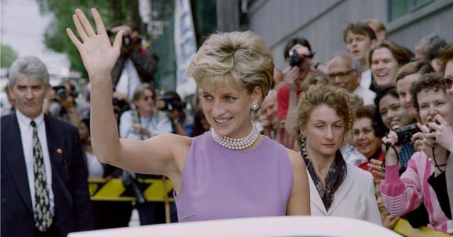 En sus últimos años de vida la Princesa Diana no volvió a lucir ninguna prenda o calzado de la maison francesa por una fuerte razón vinculada al Príncipe Carlos. Conócela aquí. (Foto: AFP)