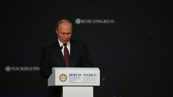 Vladímir Putin invita a extranjeros a vacunarse en Rusia